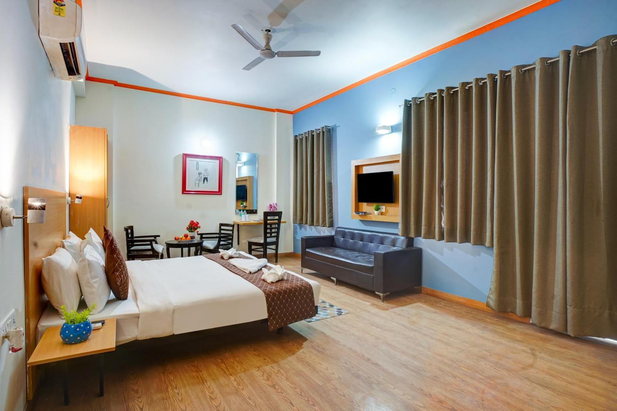Hotel Noida Express Экстерьер фото